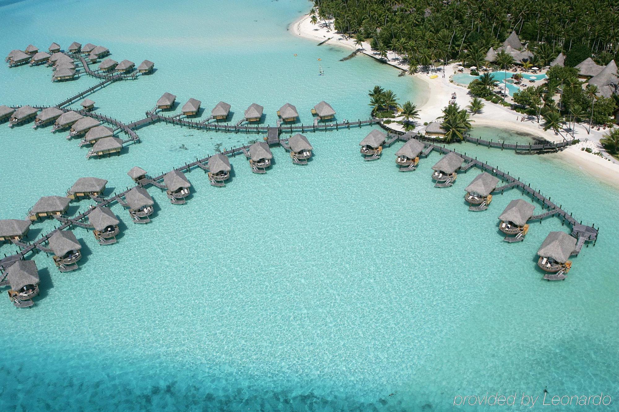 Bora Bora Pearl Beach Hotel 5*