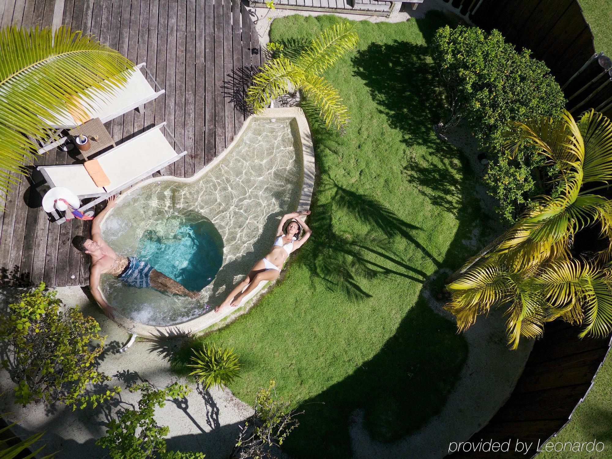 Bora Bora Pearl Beach Hotel 5*