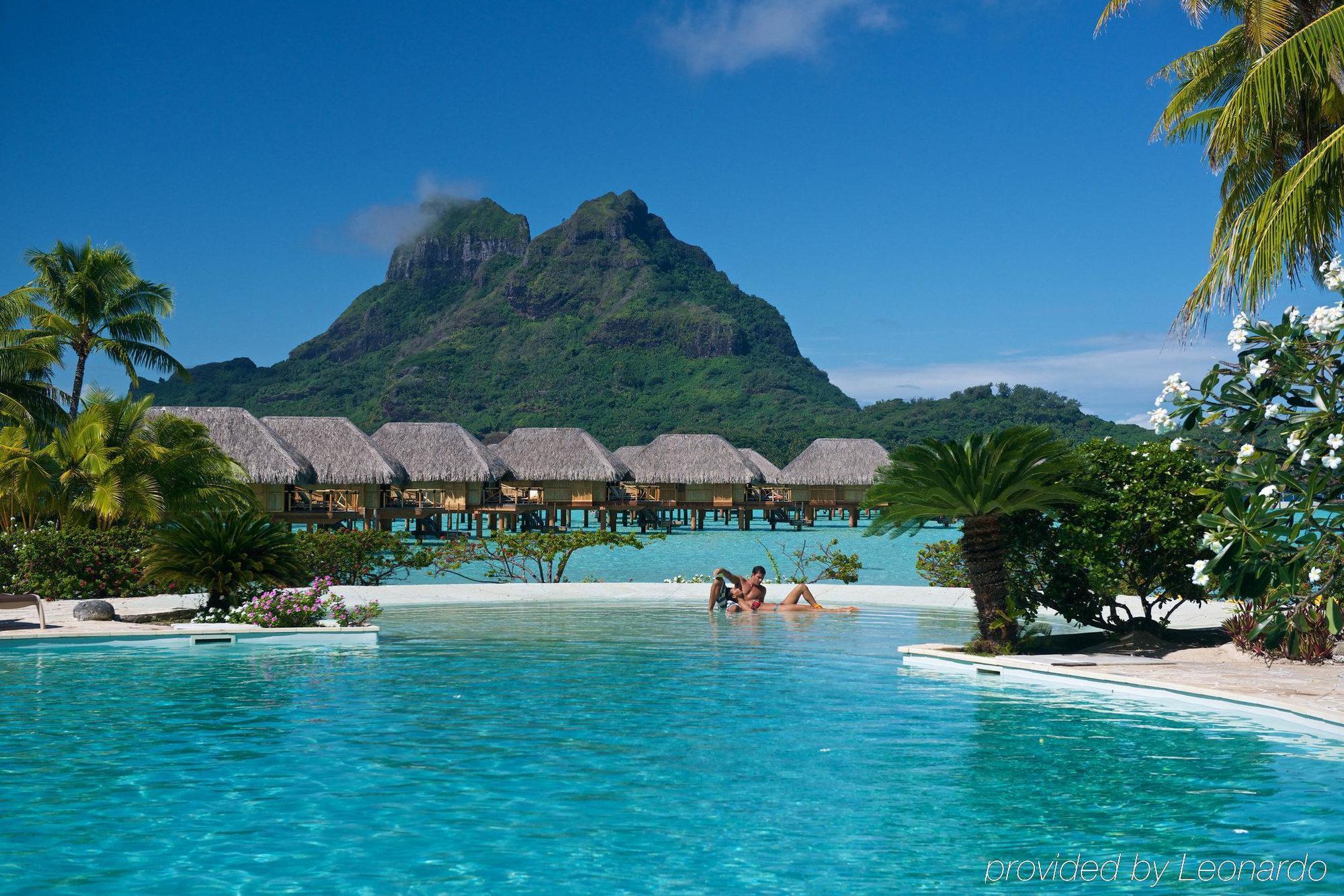 Bora Bora Pearl Beach 5*