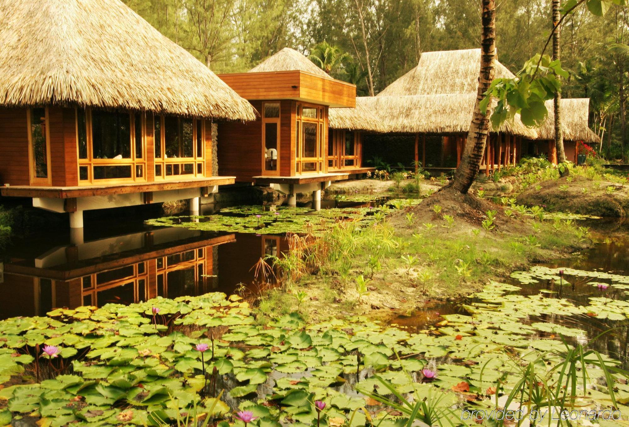 Bora Bora Pearl Beach 5*